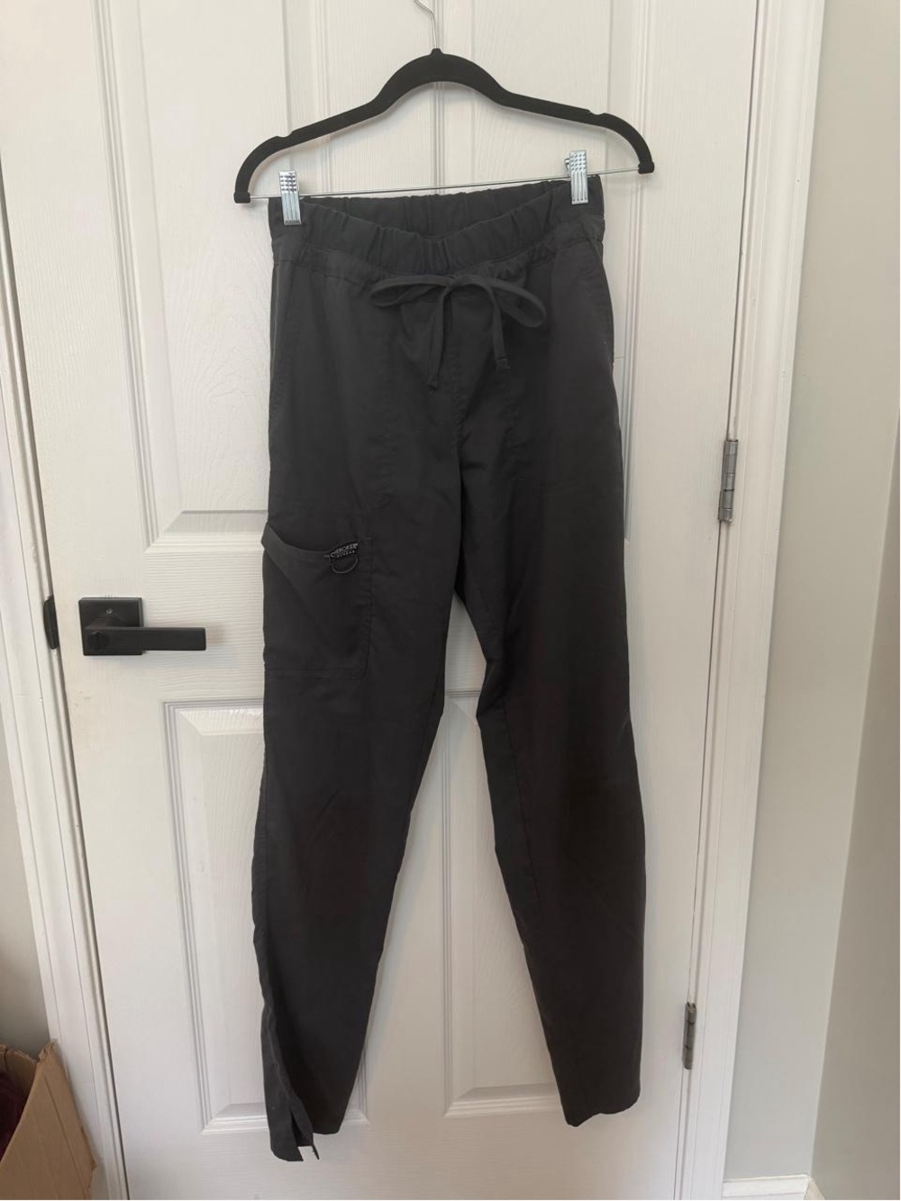 Cherokee Workwear Grey scrub pants with pockets, size small tall